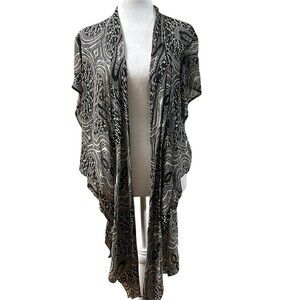 Hinge Woman’s Black And White Wrap Shrug 100% Silk‎ Sz M/L